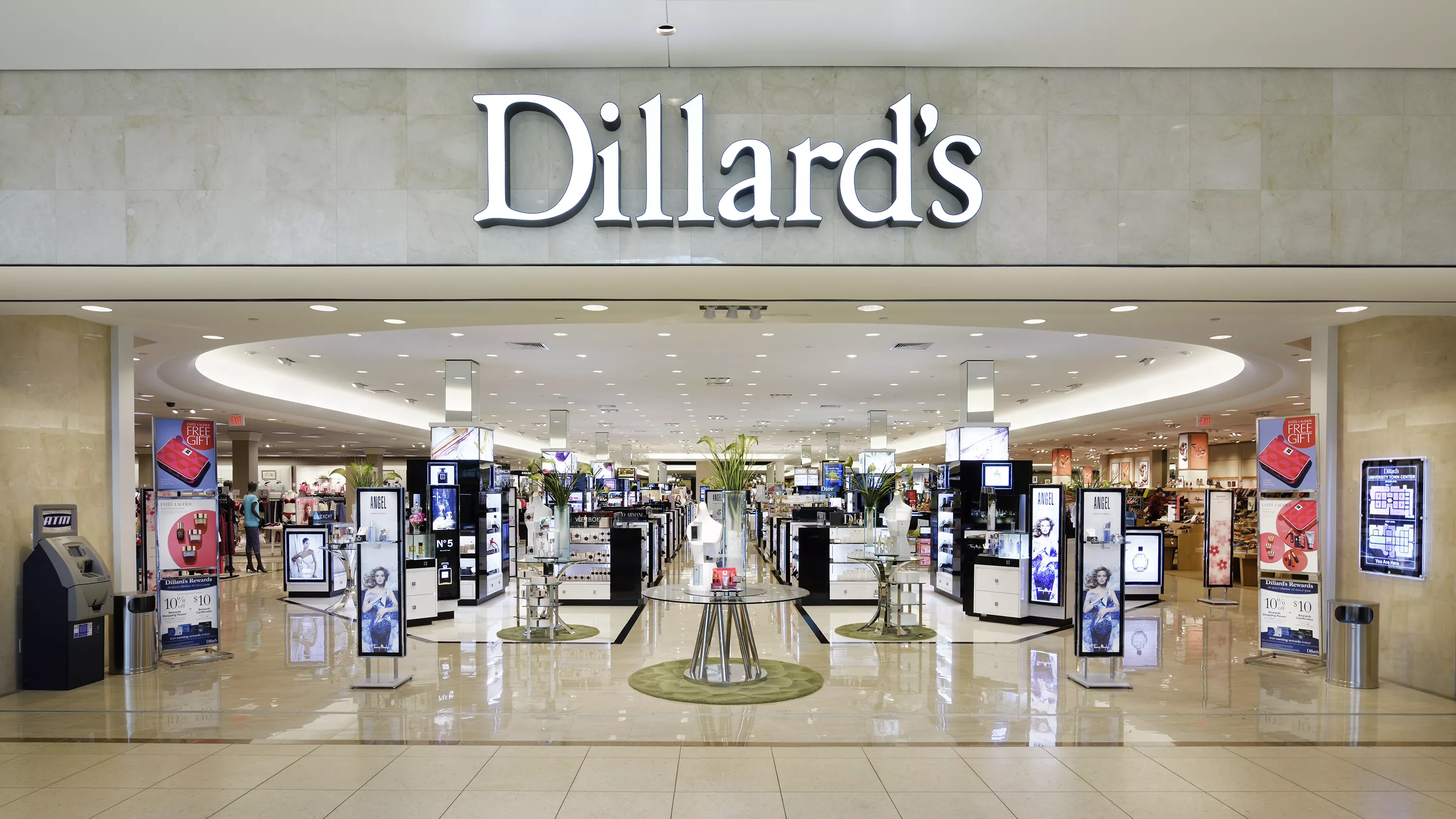 Dillard's Clearance Centers Bring Bargains And Impending Vacancies